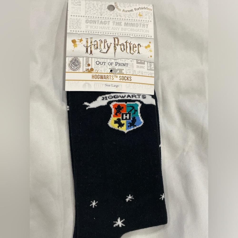 New Harry Potter Hogwarts Socks Size large Out Of Print Brand NWT